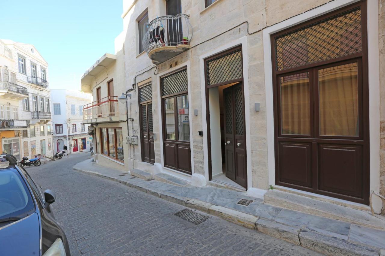 One Suite Syros Ermoupoli Ngoại thất bức ảnh